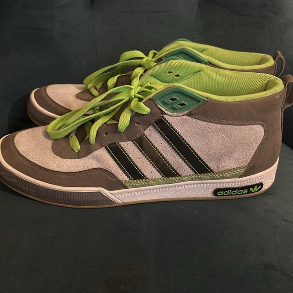 Adida Mid Top Hard Core Defenders - Picture 2 of 4